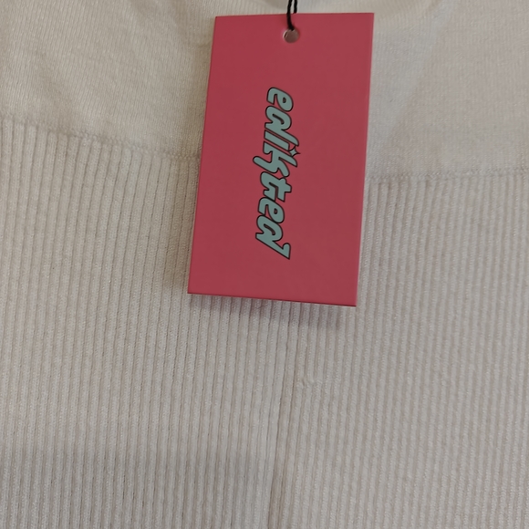 Edikted White Ribbed Knit Accessory - Picture 3 of 5